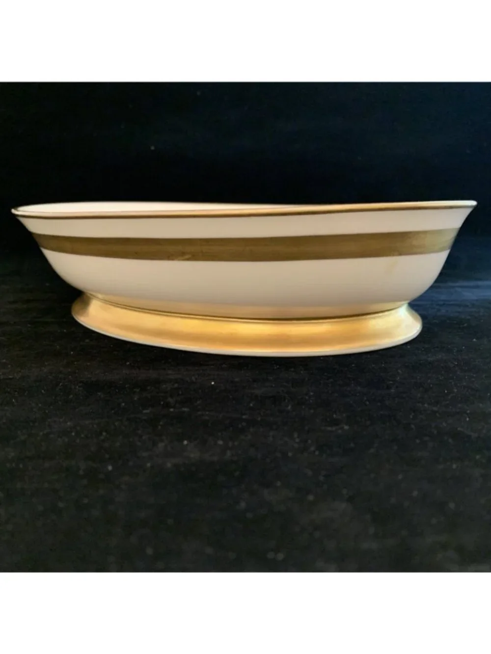 Flintridge Huntington Oval Serving Bowl 9.75